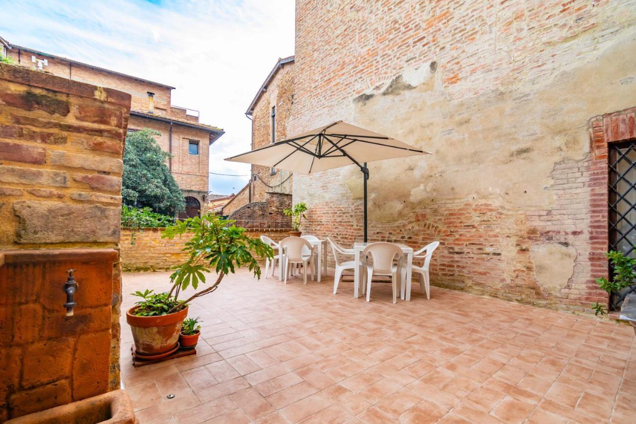 La Terrazza Di San Marco - Lovely Apartment! Сиена Экстерьер фото