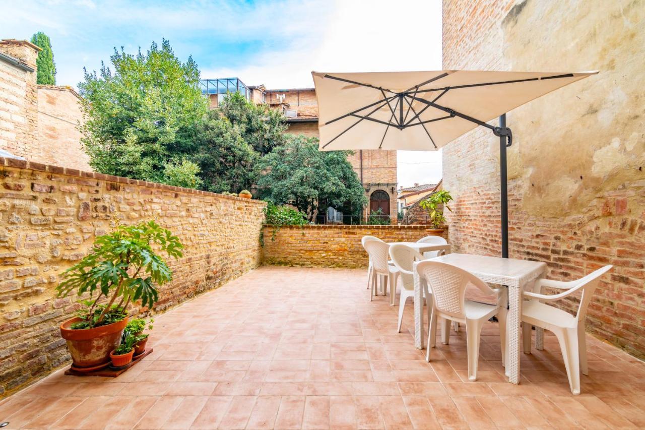 La Terrazza Di San Marco - Lovely Apartment! Сиена Экстерьер фото