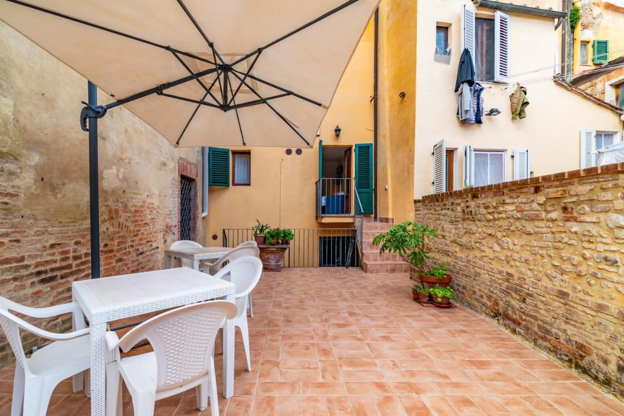 La Terrazza Di San Marco - Lovely Apartment! Сиена Экстерьер фото